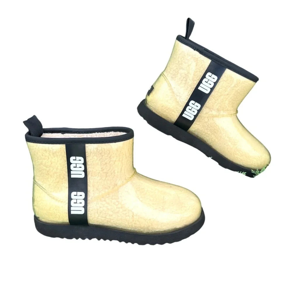 Ugg Classic Clear Mini Winter Boots‎ Women's Size 6 Cream